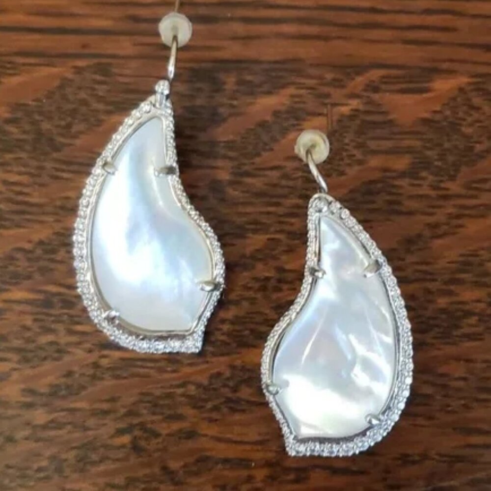 Kendra Scott NWT Tinley Drop Earrings